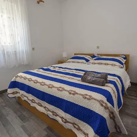 Val Apartmani, Stara Novalja Exterior photo