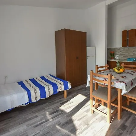 Val Apartmani, Stara Novalja Exterior photo