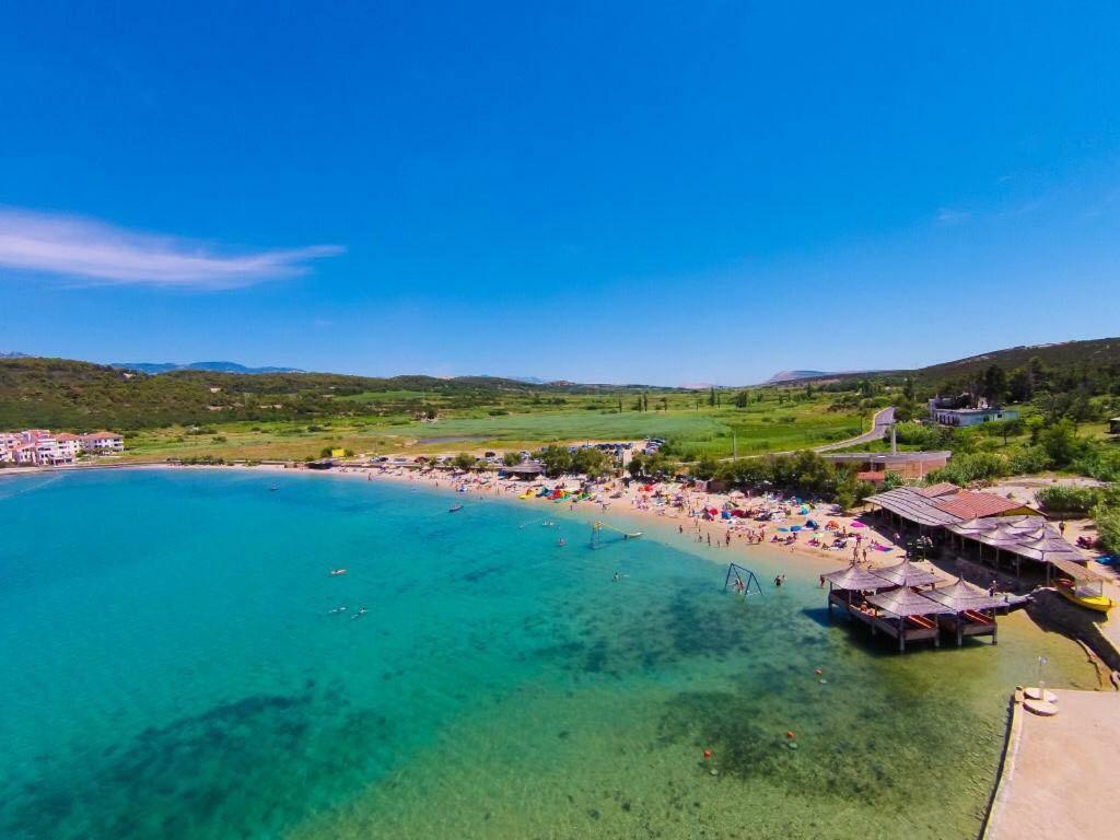 Val Apartmani, Stara Novalja