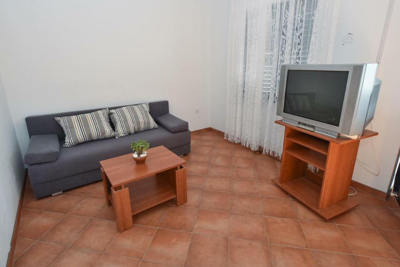 Val Apartmani,